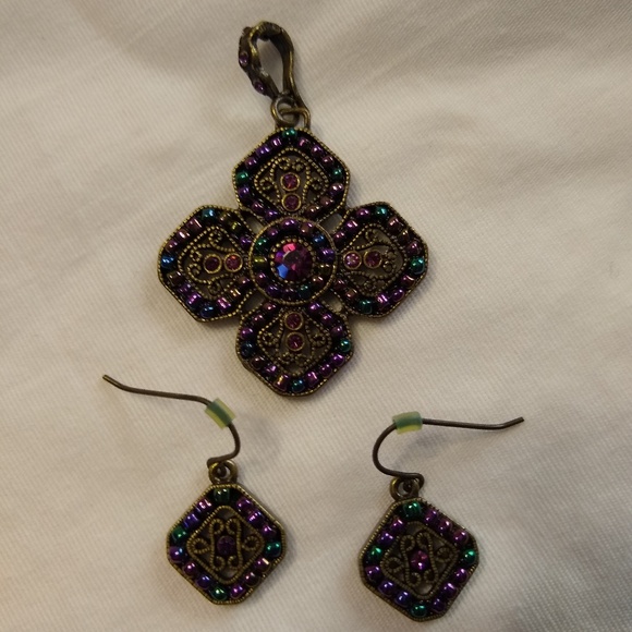 Lia Sophia Multi Color Slide and Earrings - Picture 1 of 2